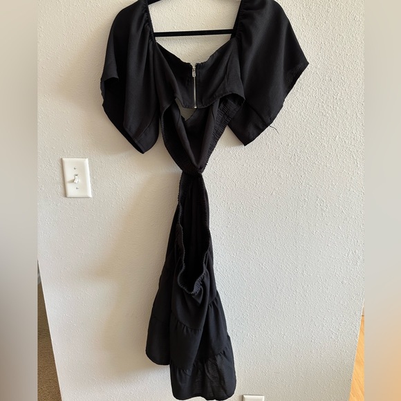 A1 - #55 Shein black cut out backless mini dress tiered size large - Picture 12 of 14